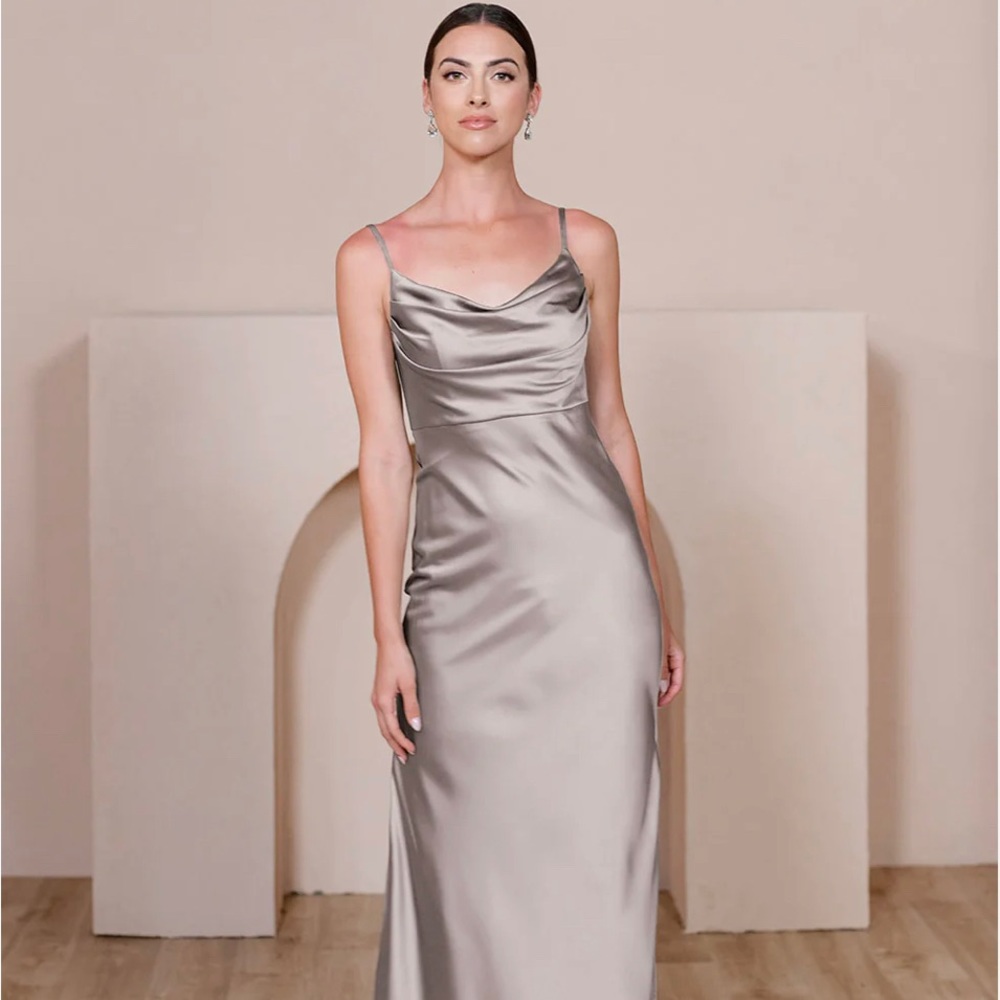 Revelry Skye Satin Bridesmaids Dress sz6